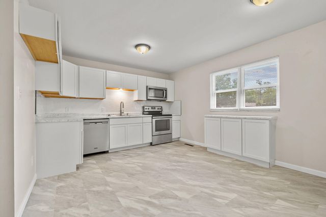 3606 South Moreland Avenue, Springfield, MO 65807