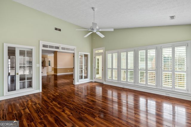 425 Fairway Court, Newnan, GA 30265