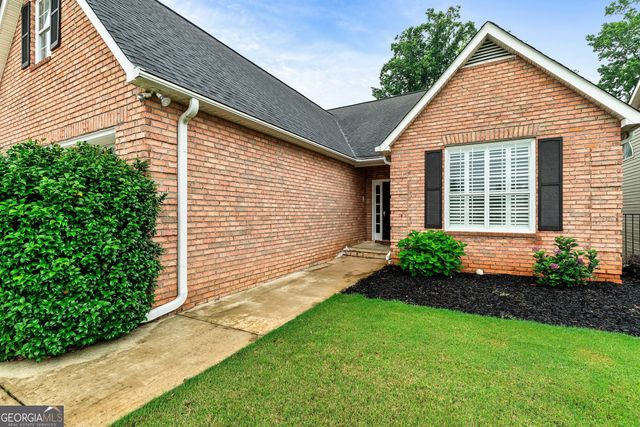 425 Fairway Court, Newnan, GA 30265