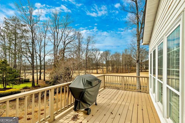 425 Fairway Court, Newnan, GA 30265