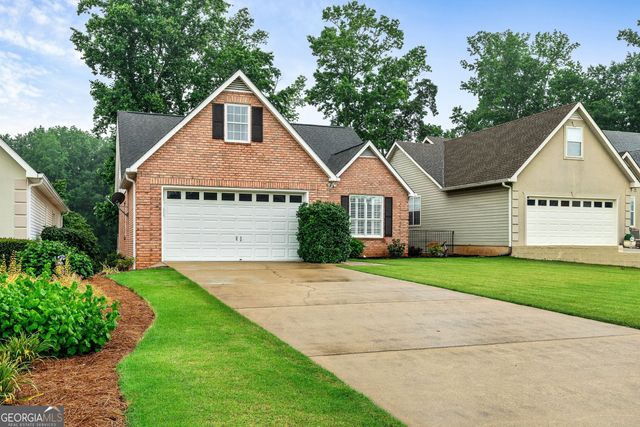 425 Fairway Court, Newnan, GA 30265