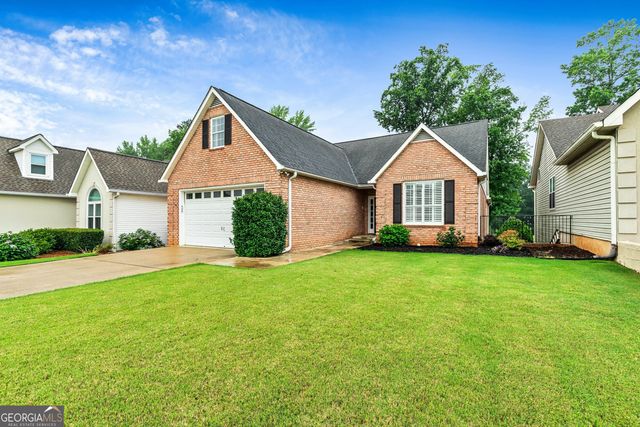 425 Fairway Court, Newnan, GA 30265