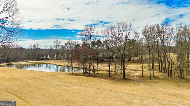 425 Fairway Court, Newnan, GA 30265