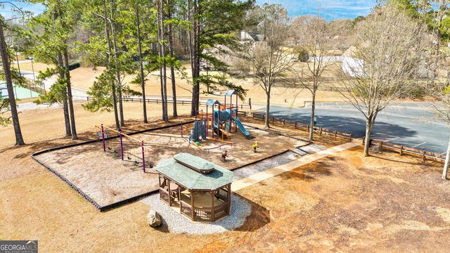 425 Fairway Court, Newnan, GA 30265