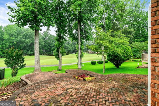 425 Fairway Court, Newnan, GA 30265