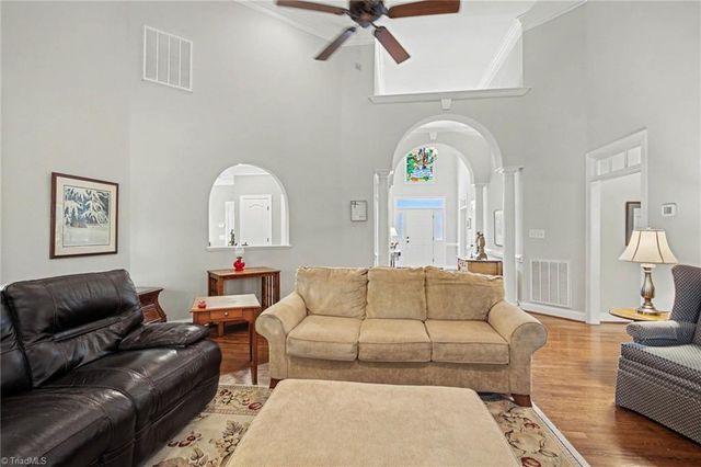 5337 Mckinney Court, Walkertown, NC 27051