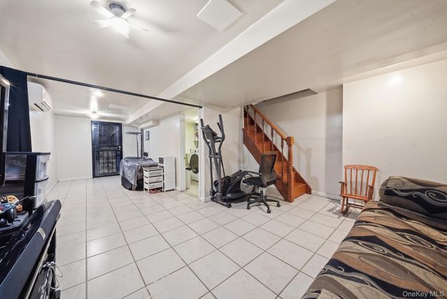 10244 85th Avenue, Richmond Hill, NY 11418