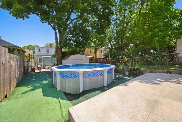 10244 85th Avenue, Richmond Hill, NY 11418