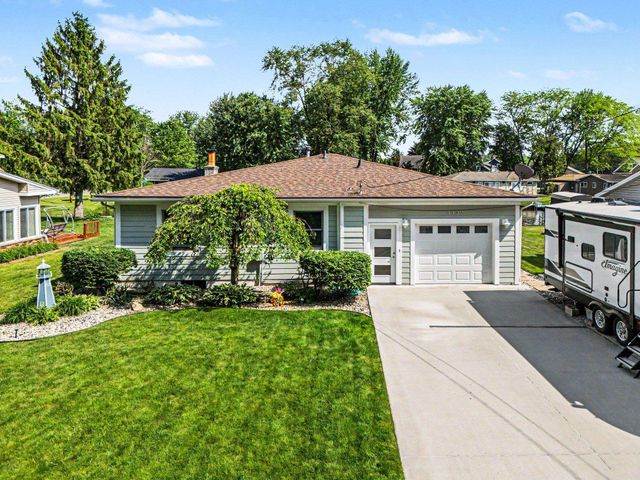 3332 Shawnee Trail, Pinckney, MI 48169
