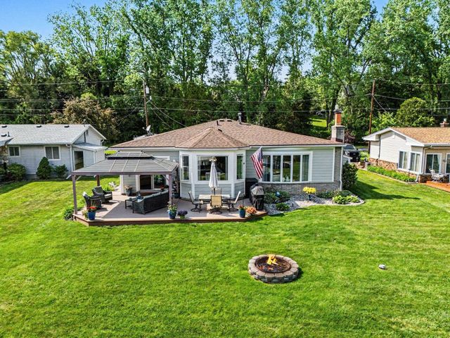 3332 Shawnee Trail, Pinckney, MI 48169