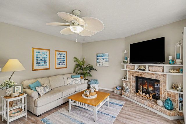 3332 Shawnee Trail, Pinckney, MI 48169