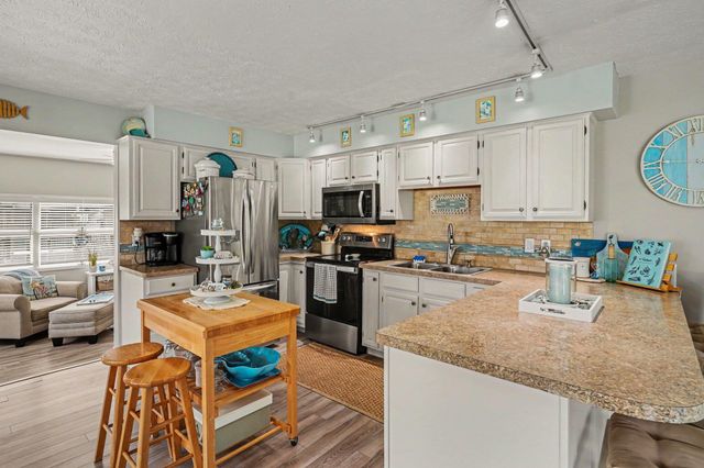 3332 Shawnee Trail, Pinckney, MI 48169