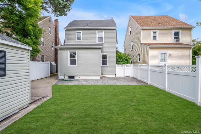 309 Marcellus Road, Mineola, NY 11501
