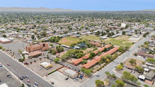 8842 N 8th Street 207, Phoenix, AZ 85020