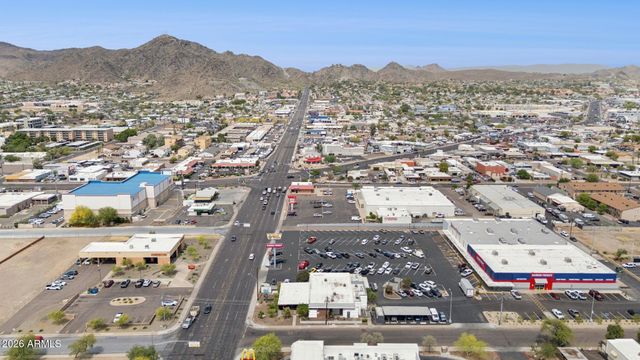 8842 N 8th Street 207, Phoenix, AZ 85020