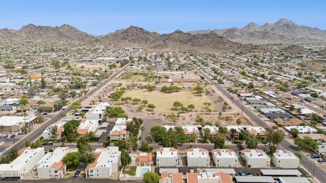 8842 N 8th Street 207, Phoenix, AZ 85020