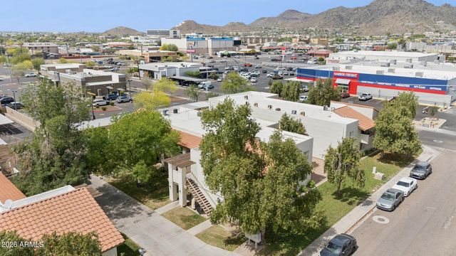8842 N 8th Street 207, Phoenix, AZ 85020