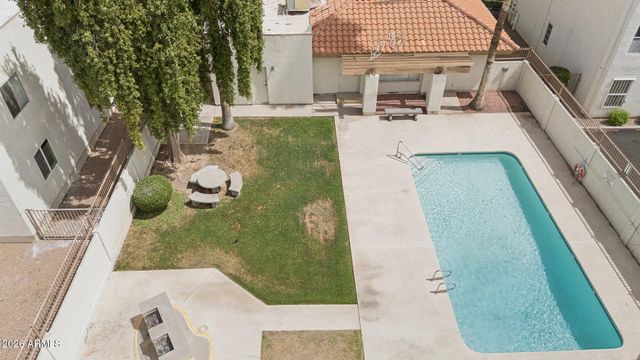 8842 N 8th Street 207, Phoenix, AZ 85020