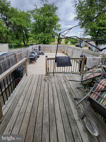 820 N 32ND ST, Camden, NJ 08105