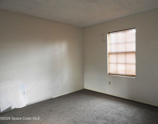 891 Parsons Circle SE, Palm Bay, FL 32909