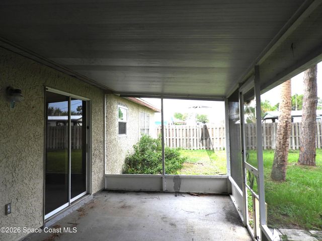 891 Parsons Circle SE, Palm Bay, FL 32909