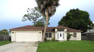 891 Parsons Circle SE, Palm Bay, FL 32909