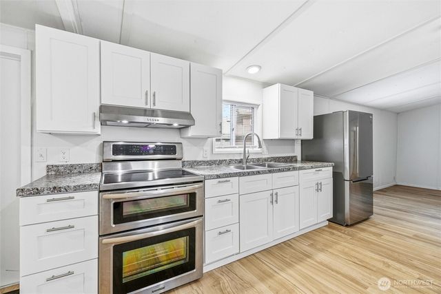 8524 Juniper Place, Maple Falls, WA 98266