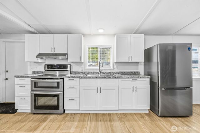 8524 Juniper Place, Maple Falls, WA 98266