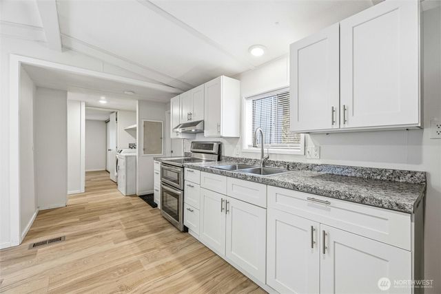8524 Juniper Place, Maple Falls, WA 98266