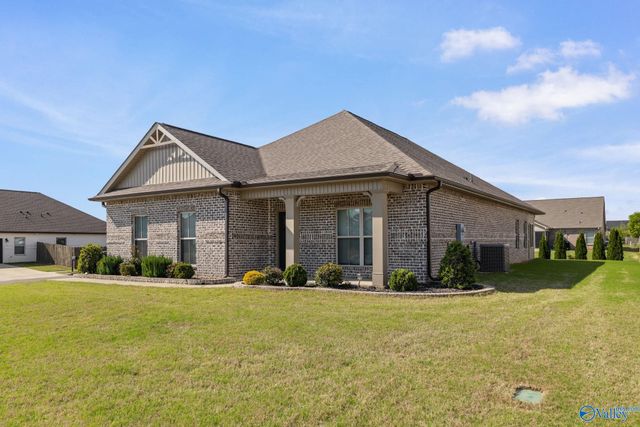 13803 Azalea Ridge Lane SW, Huntsville, AL 35803