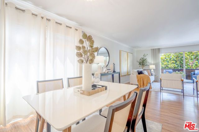 818 S Lucerne Boulevard 205, Los Angeles, CA 90005