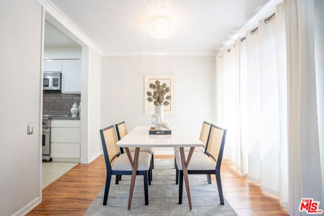 818 S Lucerne Boulevard 205, Los Angeles, CA 90005