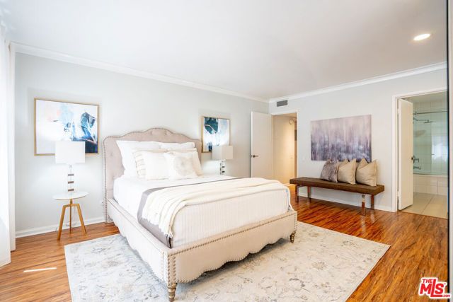 818 S Lucerne Boulevard 205, Los Angeles, CA 90005