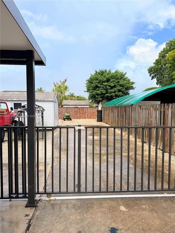 30651 SW 189th Ave, Homestead, FL 33030