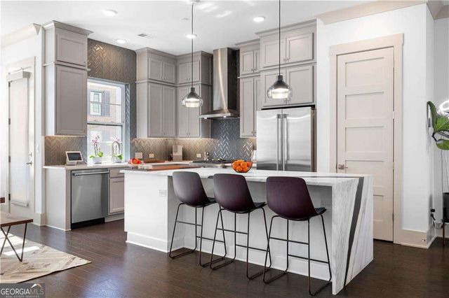 519 Broadview Lane NE, Atlanta, GA 30324