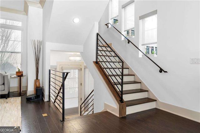 519 Broadview Lane NE, Atlanta, GA 30324