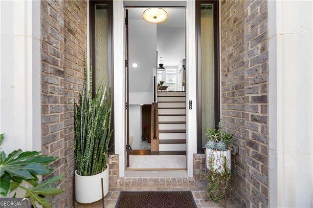 519 Broadview Lane NE, Atlanta, GA 30324