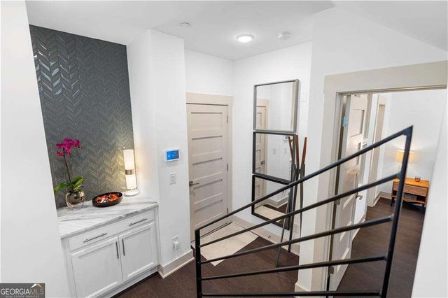 519 Broadview Lane NE, Atlanta, GA 30324