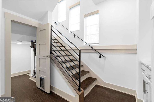 519 Broadview Lane NE, Atlanta, GA 30324