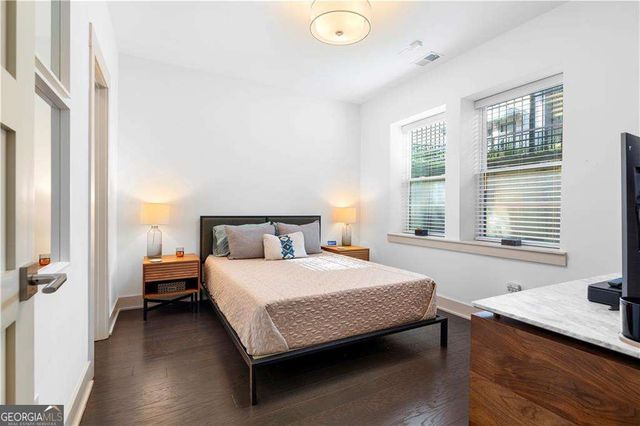 519 Broadview Lane NE, Atlanta, GA 30324