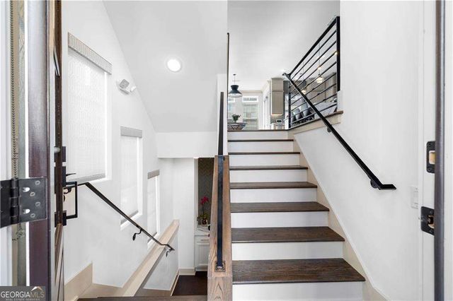 519 Broadview Lane NE, Atlanta, GA 30324