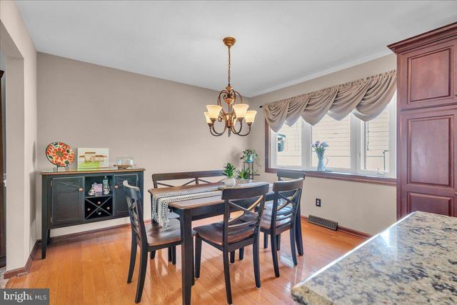 1 PURNEL AVE, Cinnaminson, NJ 08077