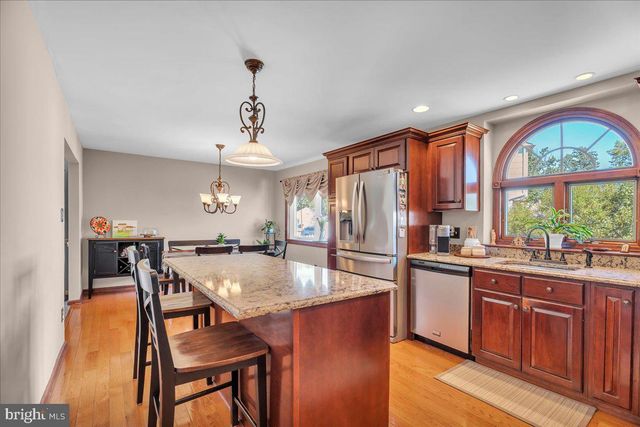 1 PURNEL AVE, Cinnaminson, NJ 08077