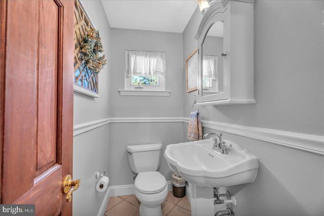 1 PURNEL AVE, Cinnaminson, NJ 08077
