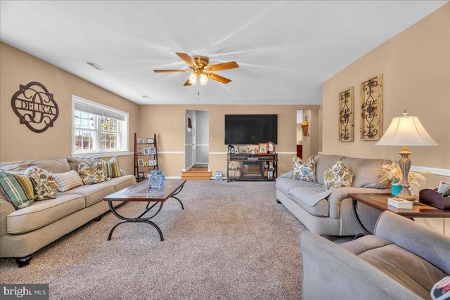 1 PURNEL AVE, Cinnaminson, NJ 08077