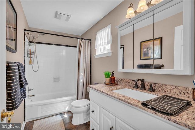 1 PURNEL AVE, Cinnaminson, NJ 08077