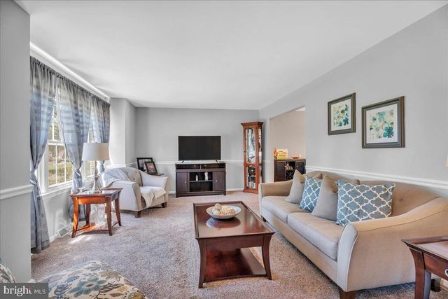 1 PURNEL AVE, Cinnaminson, NJ 08077