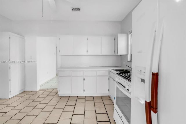 1243 SW 3rd St 1, Miami, FL 33135