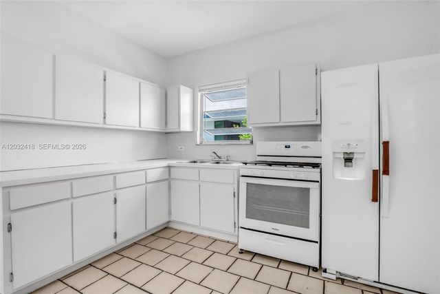 1243 SW 3rd St 1, Miami, FL 33135