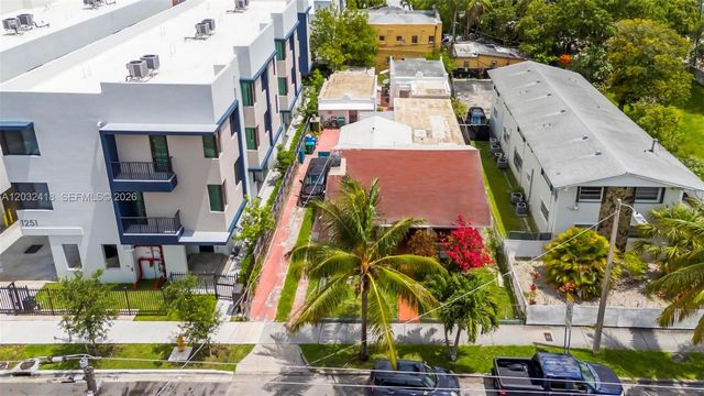 1243 SW 3rd St 1, Miami, FL 33135